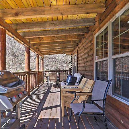 Gatlinburg Cabin With Loft And Game Room 1 Mi To Town Экстерьер фото