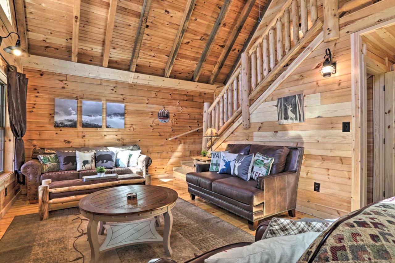 Gatlinburg Cabin With Loft And Game Room 1 Mi To Town Экстерьер фото