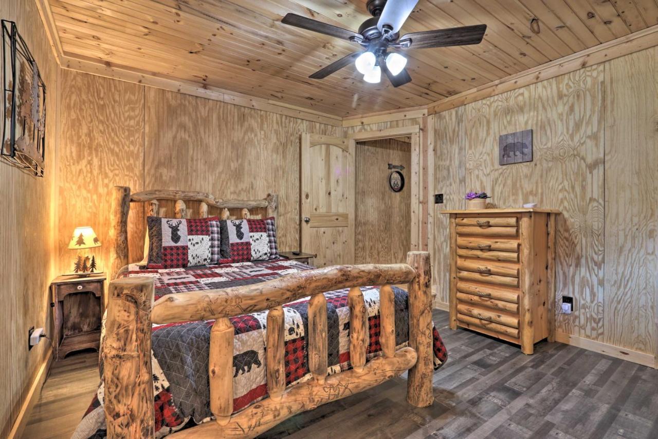 Gatlinburg Cabin With Loft And Game Room 1 Mi To Town Экстерьер фото