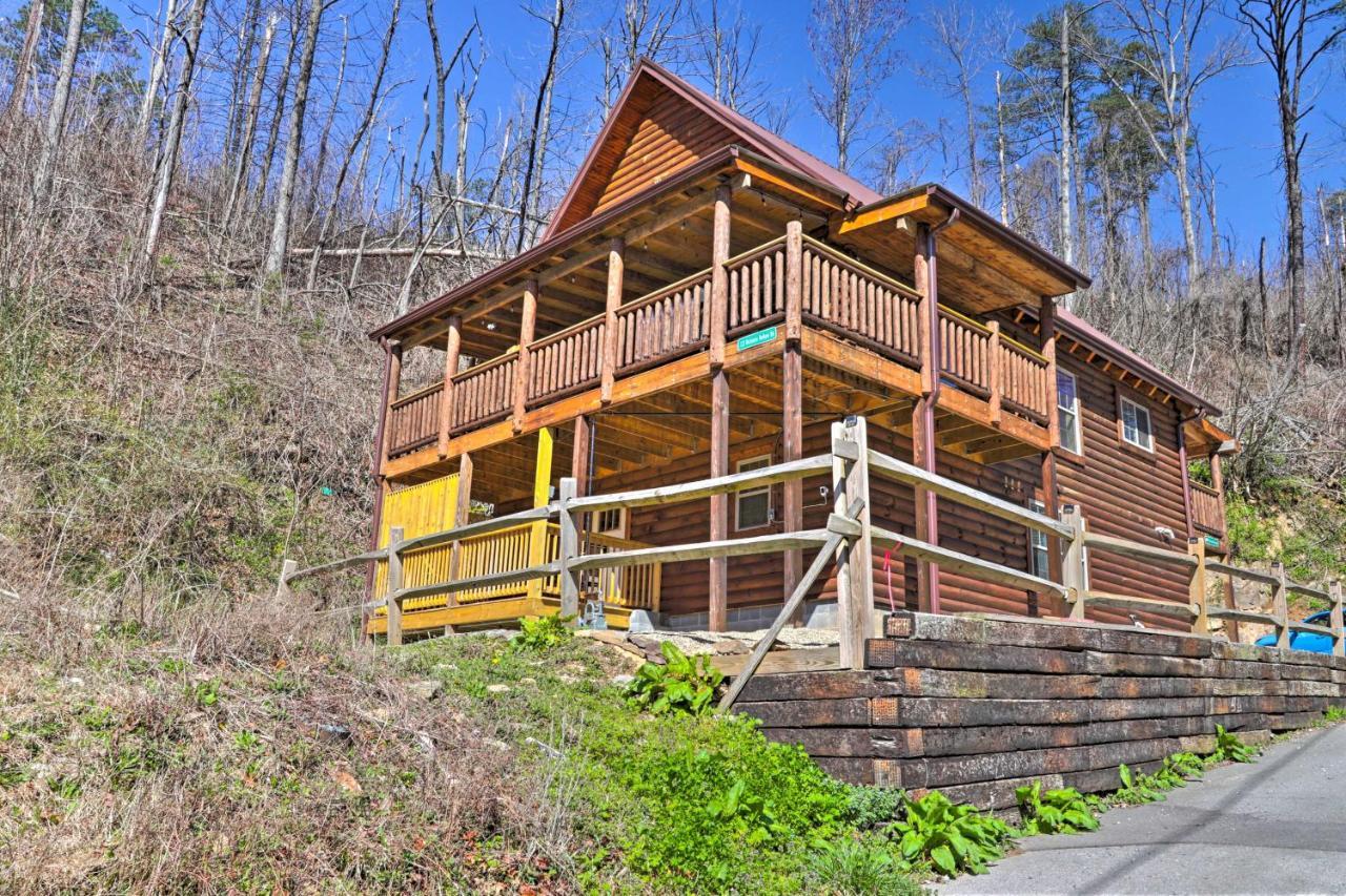 Gatlinburg Cabin With Loft And Game Room 1 Mi To Town Экстерьер фото