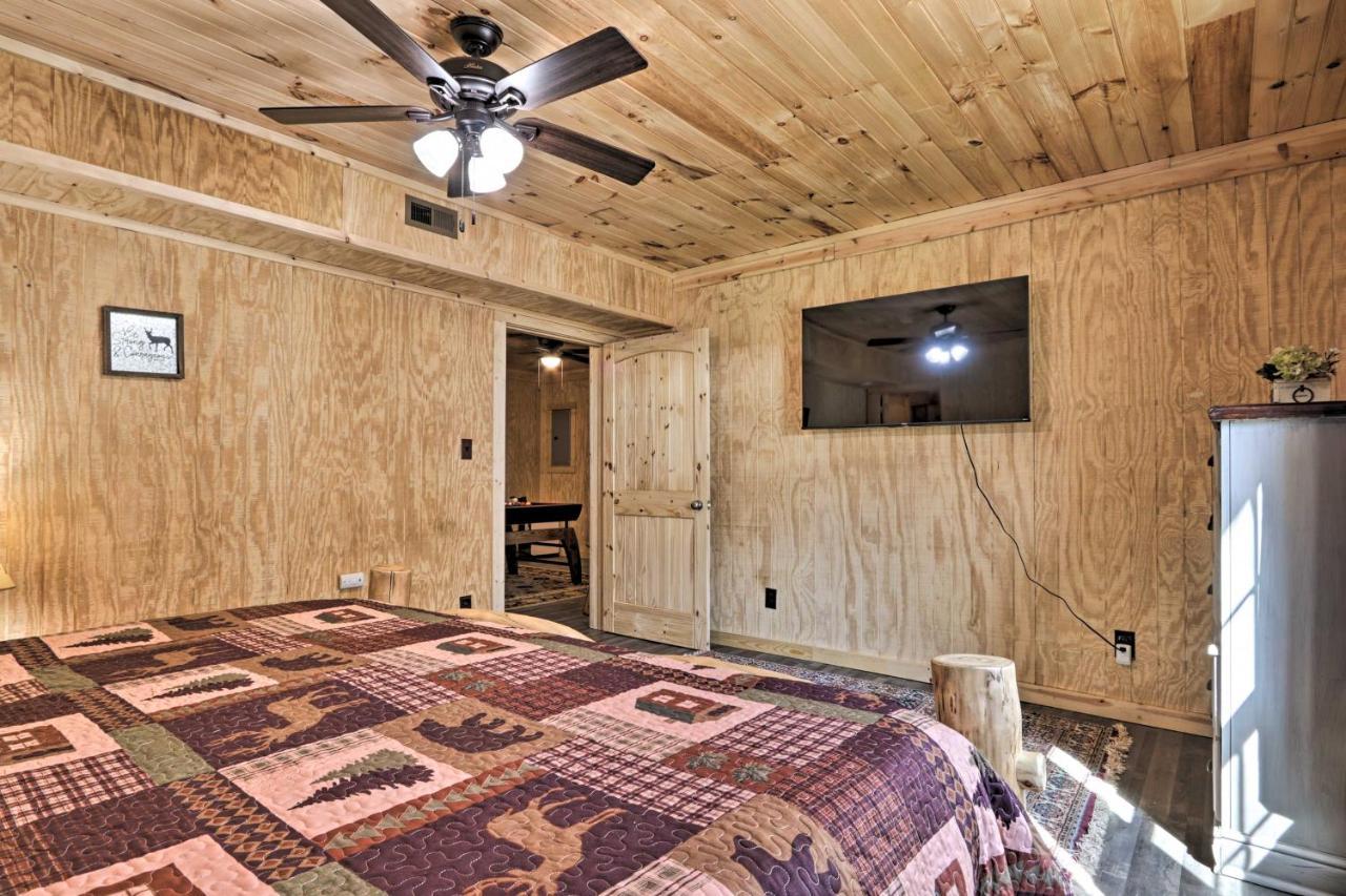 Gatlinburg Cabin With Loft And Game Room 1 Mi To Town Экстерьер фото