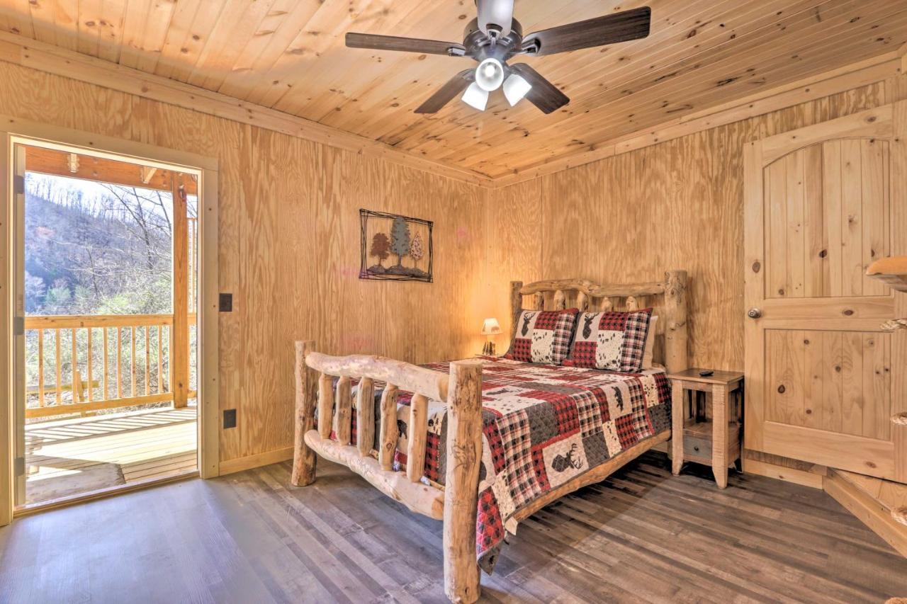 Gatlinburg Cabin With Loft And Game Room 1 Mi To Town Экстерьер фото