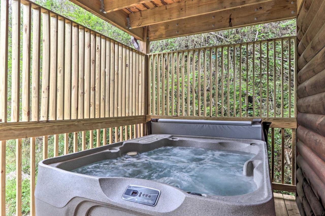 Gatlinburg Cabin With Loft And Game Room 1 Mi To Town Экстерьер фото