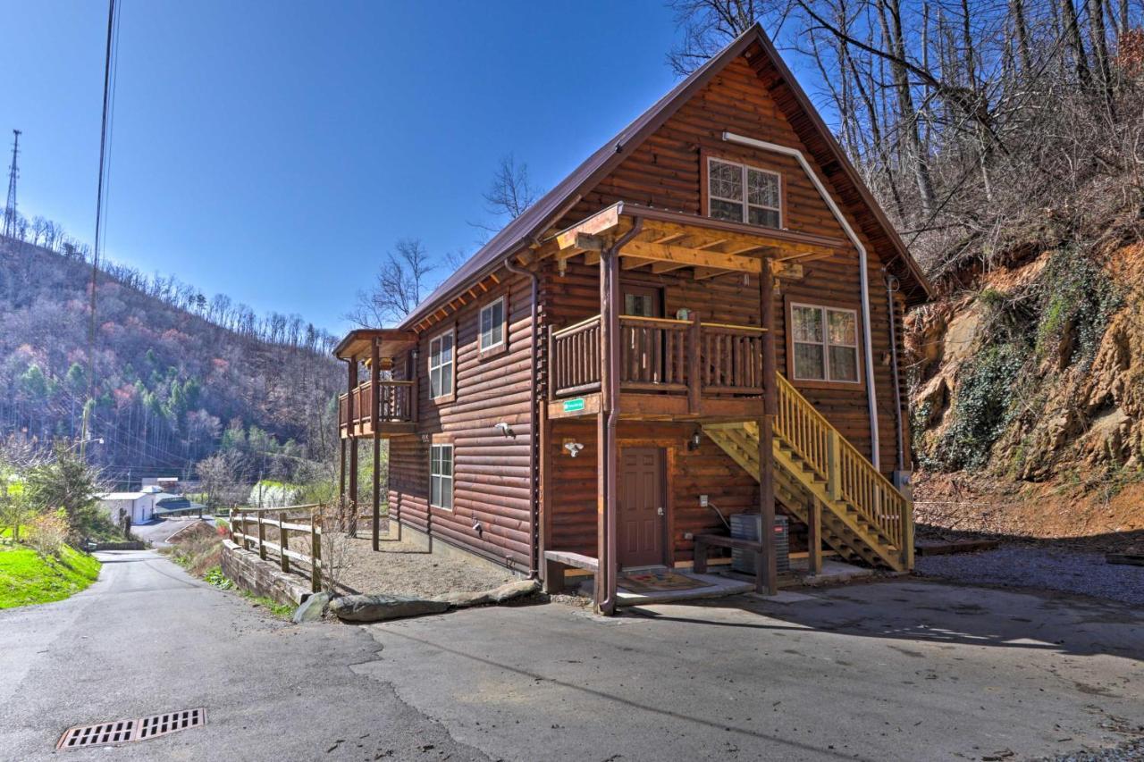 Gatlinburg Cabin With Loft And Game Room 1 Mi To Town Экстерьер фото