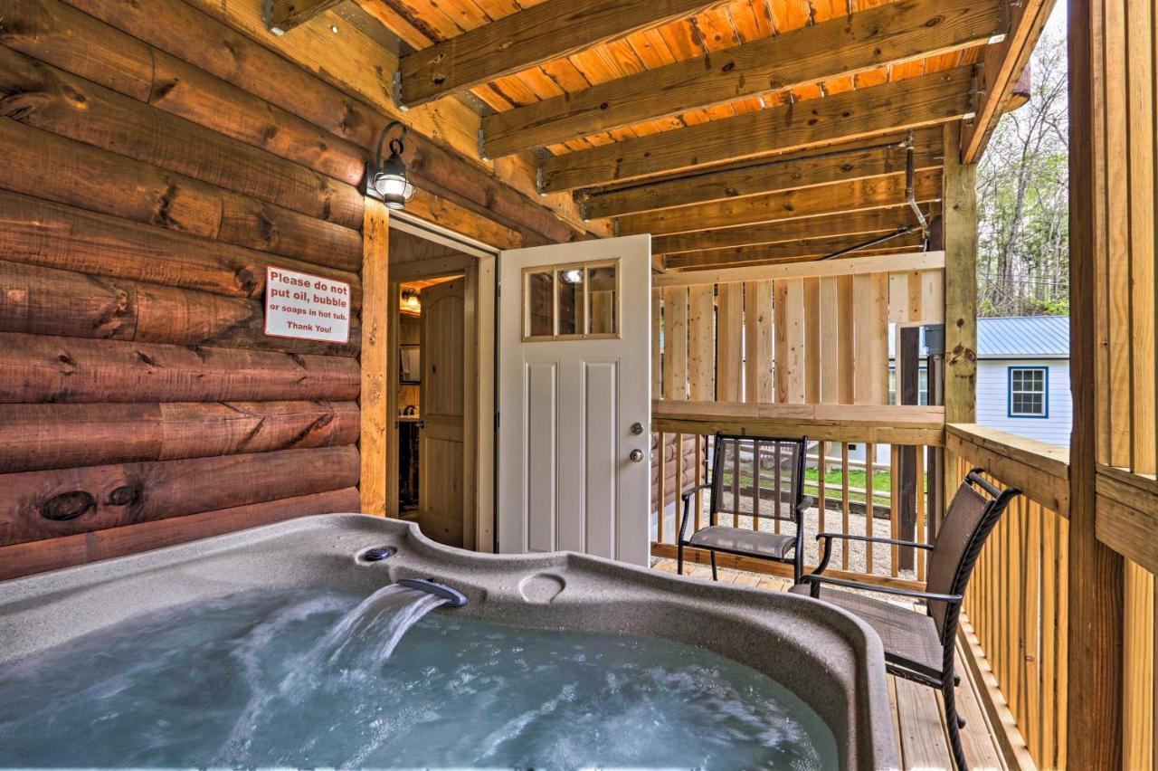 Gatlinburg Cabin With Loft And Game Room 1 Mi To Town Экстерьер фото